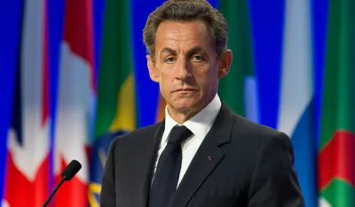 Politico pi&scaron;e &bdquo;zatvorski dnevnik&ldquo; Sarkozija: "Samo da me ne prebace u ćeliju sa plačka&scaron;ima Luvra&rdquo;