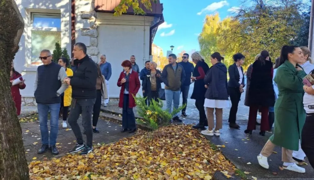 Dio zaposlenih Op&scaron;te bolnice Nik&scaron;ić tvrdi da trpi mobing; Mrkić: Ukinuo sam privilegije, nikome nisam dao otkaz