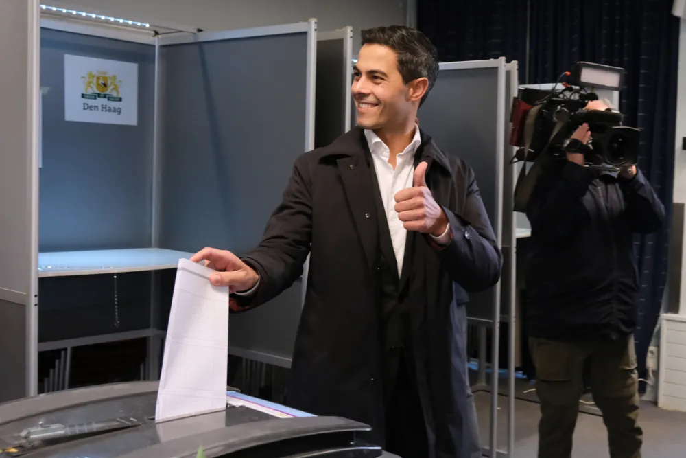 Centristička stranka D66 vodi na izborima u Holandiji