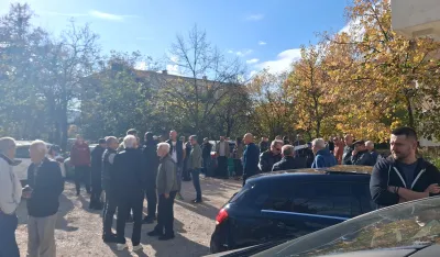 (FOTO) Stanari MZ Grudske Mahale na nogama, najavljuju otpor izgradnji zgrade: Miri&scaron;e na korupciju