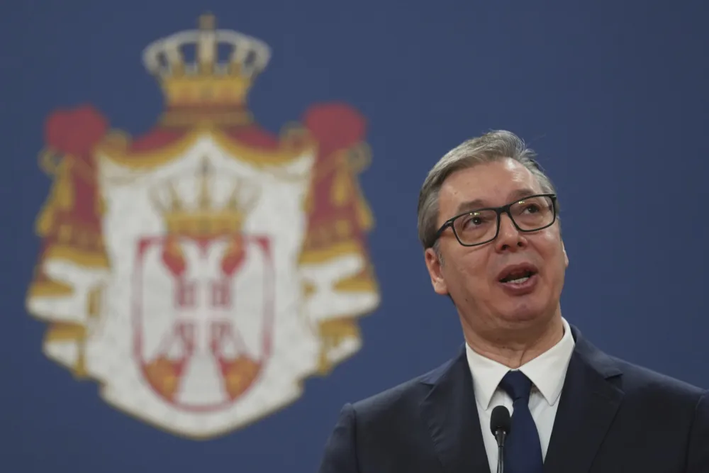 Vučić: Dvojica snajperista stigla u Beograd, tražimo ih