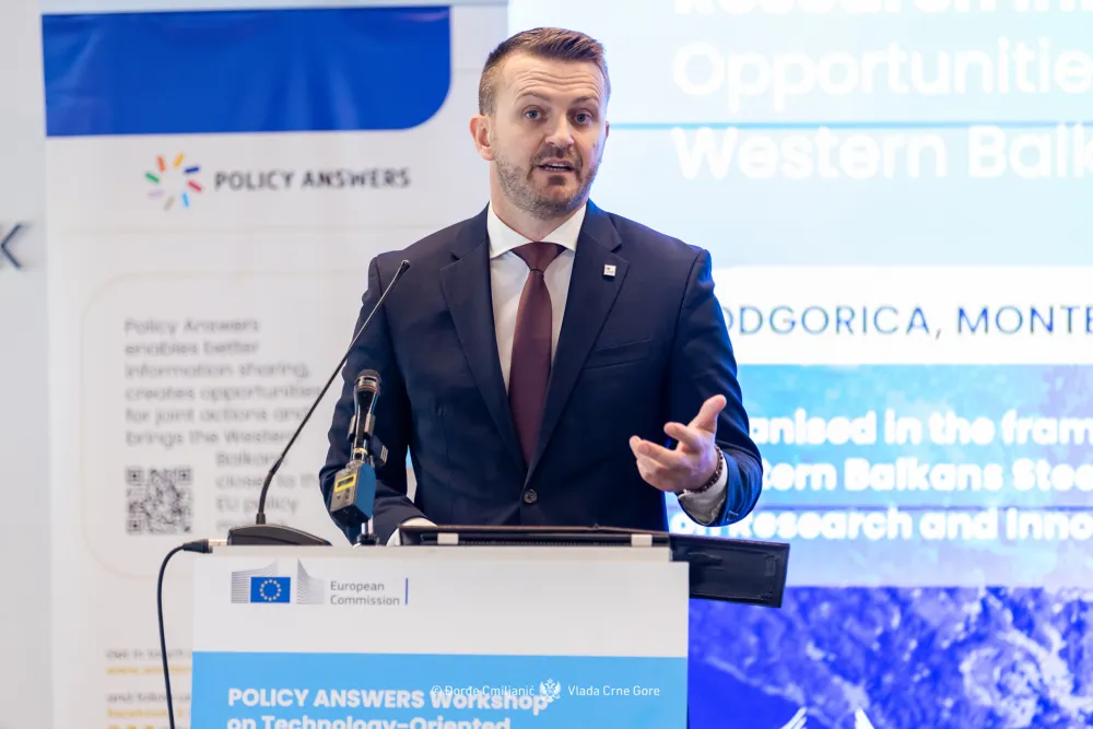 Dukaj: EK potvrdila napredak u reformi javne uprave