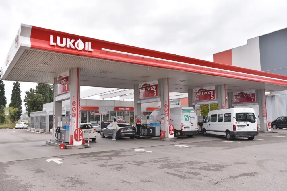 Kompanija "Gunvor" povukla&nbsp;ponudu o kupovini "Lukoila&ldquo;