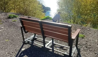 Sarina klupa u Parku prirode Piva