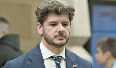 Čarapić: Da povećamo dječije dodatke, a da srazmjerno tome smanjimo izdavanja za političke partije