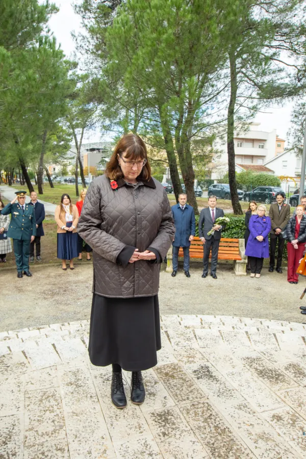 Meken: Danas se sjećamo žrtava i njihove hrabrosti, suočavanje s nevoljama lak&scaron;e kada stojimo zajedno