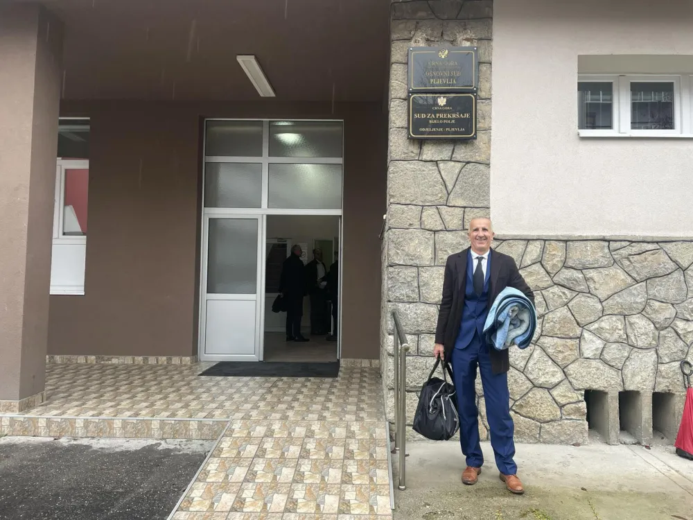 Matija&scaron;ević najavio nove tužbe: Ostaću u sudu dok me policija ne izbaci ili dok ne donesu odluku