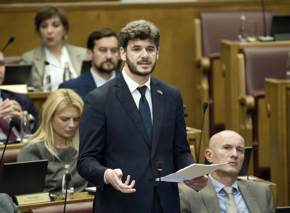 Čarapić: Nadamo se &scaron;irokoj podr&scaron;ci za Popovića; Mugo&scaron;a: Namjerno ugrožavanje poglavlja 32