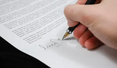 Podignuta optužnica protiv referenta CKB-a zbog zloupotrebe položaja u privredom poslovanju
