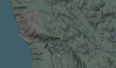 Nakon pada avion izgorio