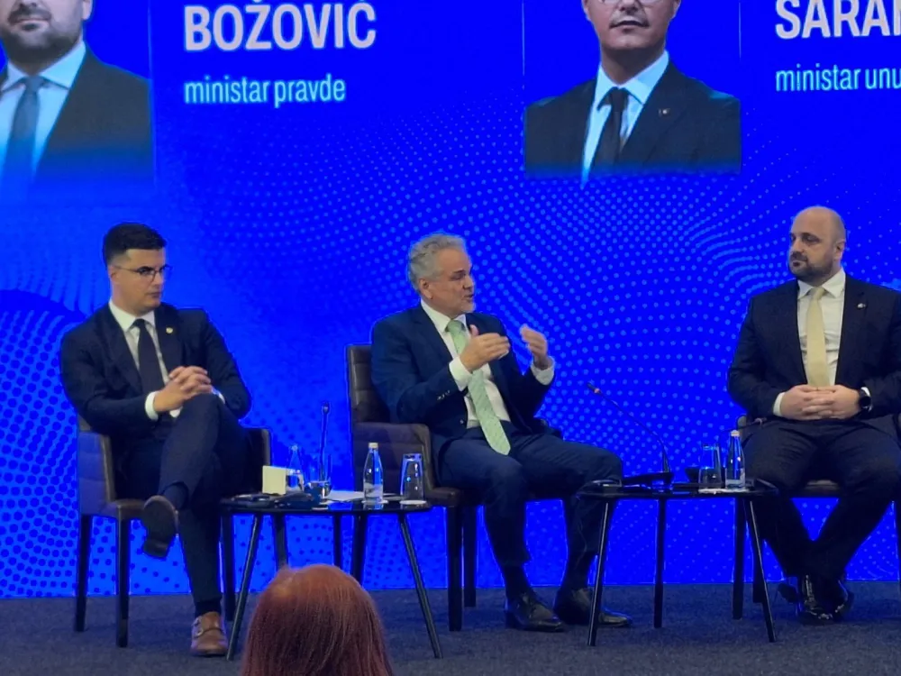 Danilo &Scaron;aranović, Johan Satler, Bojan Božović
