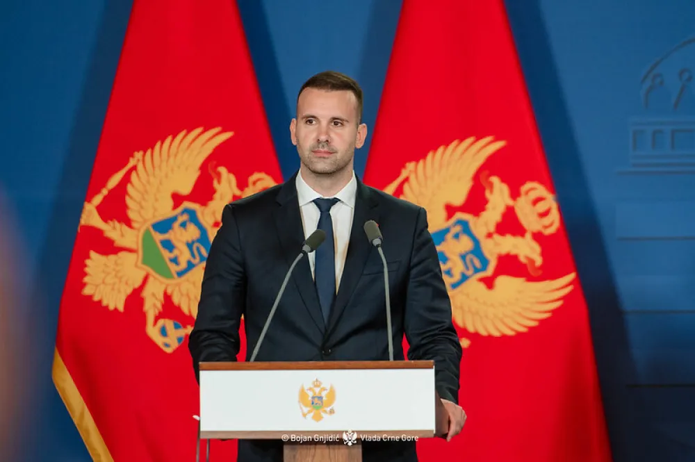 Spajić:&nbsp;Na&scaron;a obaveza je da budućim generacijama ne ostavimo nerije&scaron;ena pitanja