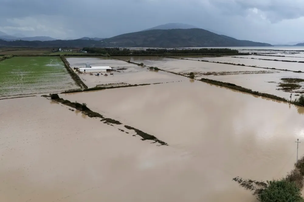 Poplave u Albaniji izazvale veliku &scaron;tetu, pronađeno tijelo žene