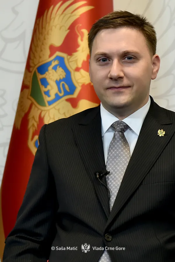 ​Ministarstvo zdravlja pozdravlja odluku Vlade o olak&scaron;anom zapo&scaron;ljavanju stranih zdravstvenih radnika