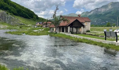 Voda sa Alipa&scaron;inih izvora fla&scaron;irana u obećanjima