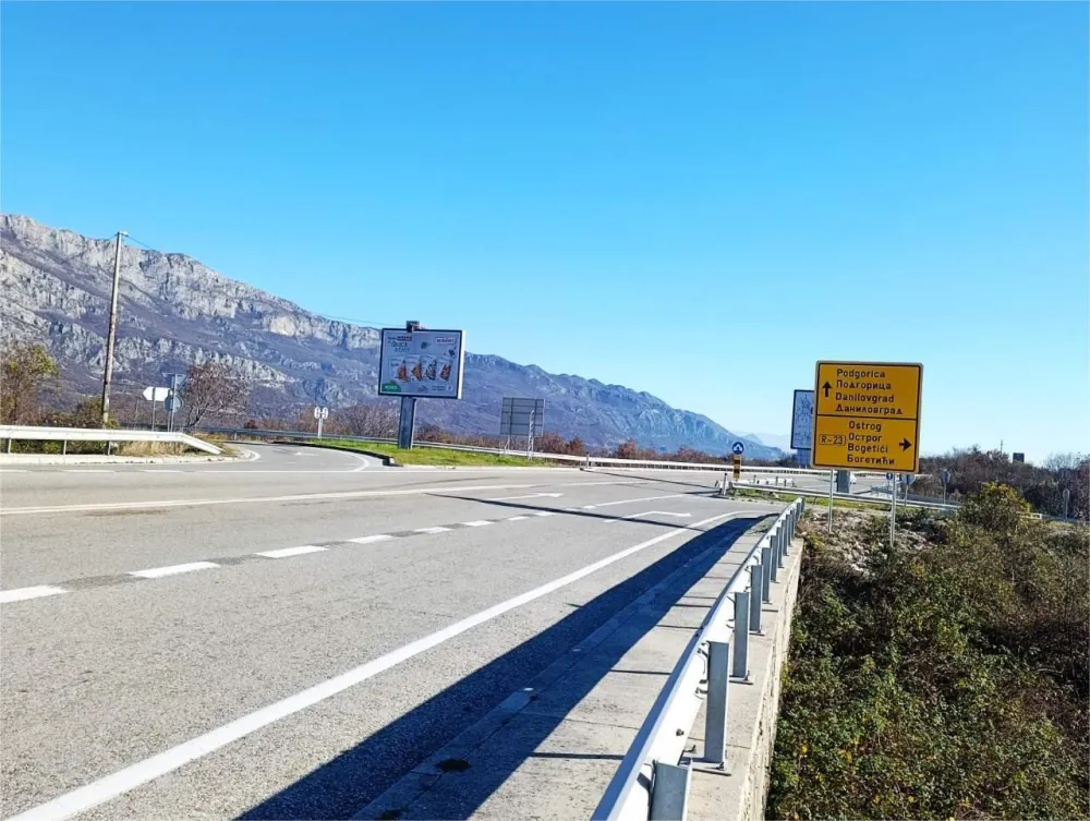Uprava za saobraćaj: Unaprijeđena saobraćajna signalizacija na 20 ključnih raskrsnica
