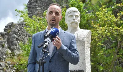Božidar Bobo Denda