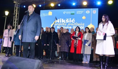 (FOTO/VIDEO) Nik&scaron;ić u prazničnom ruhu i znaku Evropske prestonice kulture
