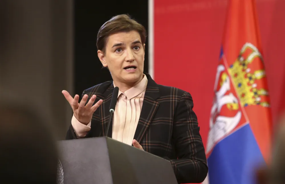 Brnabić uzvratila Pejoviću: Vučić je bio u dubokoj opoziciji kada je nastao kotorski klan