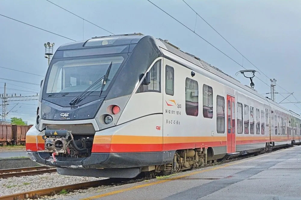 ŽPCG uvodivanredne noćne vozove iz Bara tokom novogodi&scaron;njih praznika