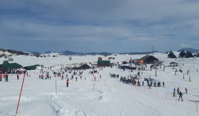 Nesreća na Savinom Kuku: Jedna osoba poginula, druga te&scaron;ko povrijeđena nakon pada iz korpe ski lifta