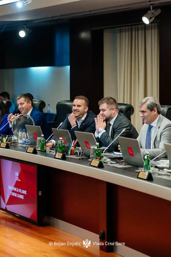 Na putovanja za dva mjeseca oti&scaron;lo preko dva miliona