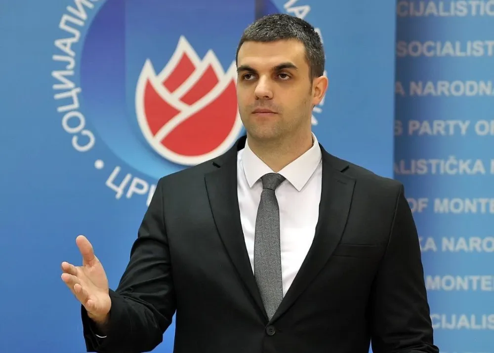 Božović: Treba da čuvamo uspomenu na Bulatovića