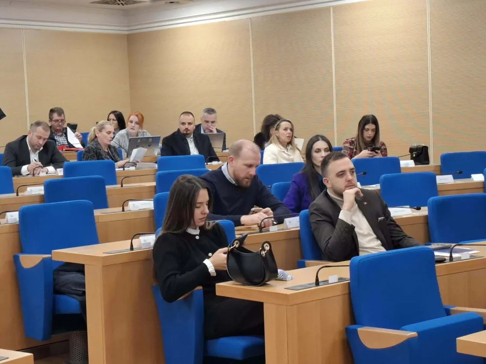 Upitan dolazak DNP-a, DPS odlučuje uoči sjednice&nbsp;gradskog parlamenta