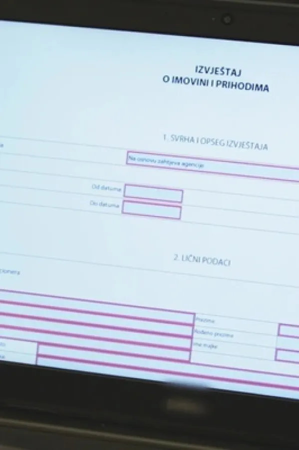 Nedović kupila stan, Živković i Ćorović "mercedese"