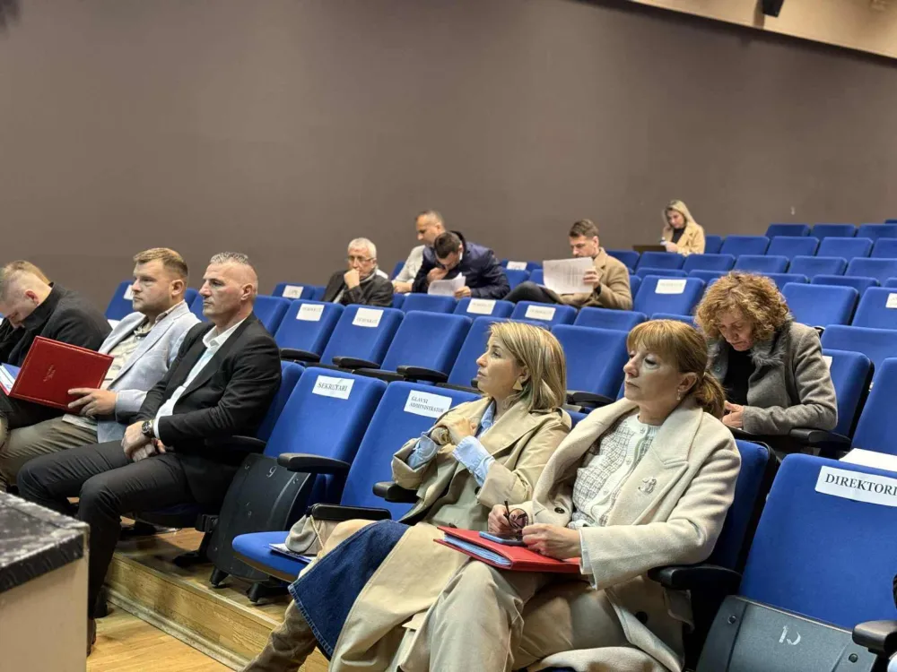 Na sjednici Skup&scaron;tine Op&scaron;tine opozicija ukazala: Malo je Zeti 10 vatrogasaca