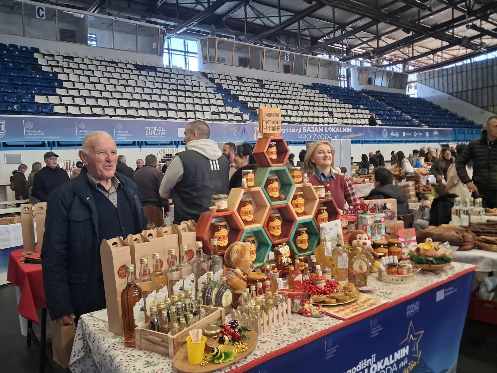 Sajam lokalnih proizvoda na evropski način&nbsp;u Sportskom centru u Nik&scaron;iću