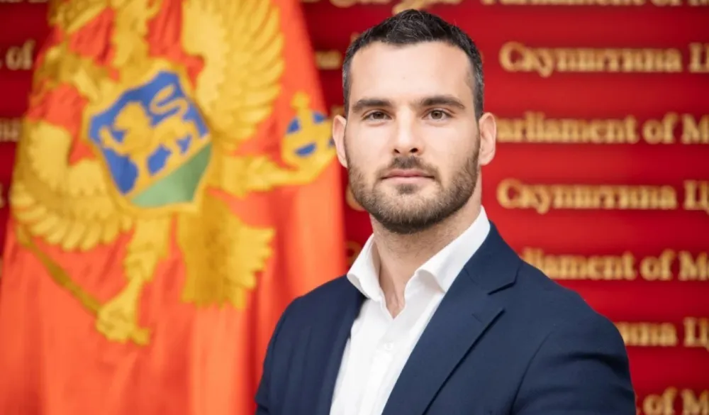 Janović: PES protiv rje&scaron;enja kojim se daju penzije biv&scaron;im i sada&scaron;njim poslanicima