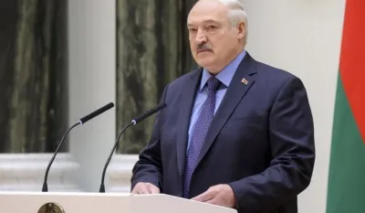(VIDEO) Luka&scaron;enko sru&scaron;en na hokeja&scaron;koj utakmici