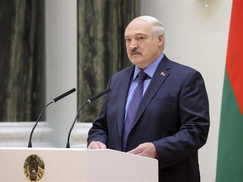 (VIDEO) Luka&scaron;enko sru&scaron;en na hokeja&scaron;koj utakmici