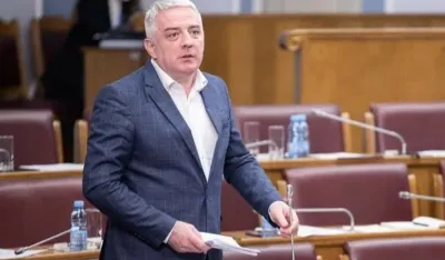Đurović i Vučurović predložili izmjene: Bez &bdquo;aneksije&ldquo; u zakonu o statusu dinastije Petrović Njego&scaron;