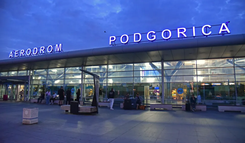 Apel putnicima: Pojačane saobraćajne gužve ka Aerodromu Podgorica