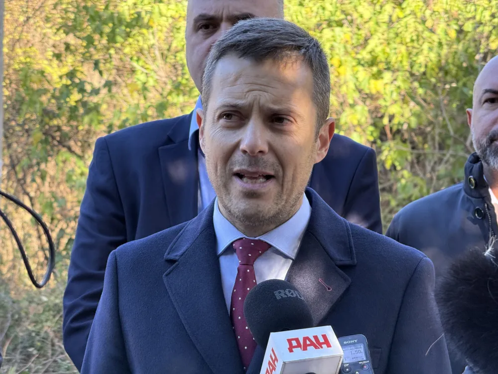 Mujović: Želim odati priznanje policijskim službenicima koji su danas postupali profesionalno