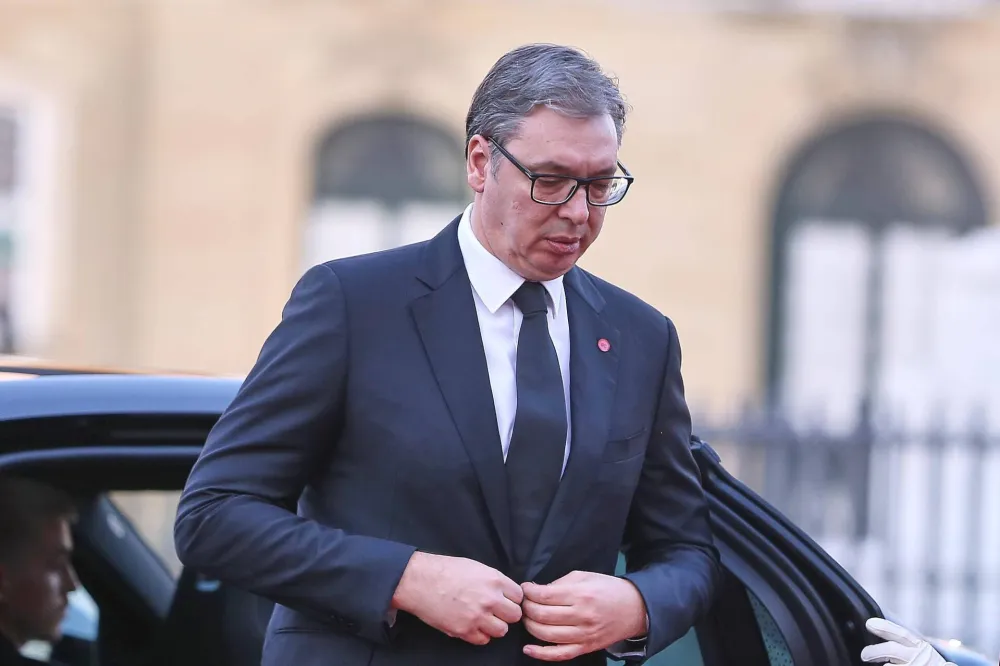 Vučić indirektno potvrdio da mađarski MOL kupuje NIS
