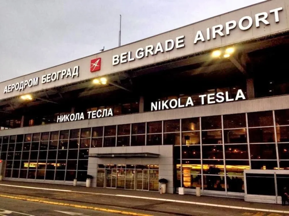 Poremećen avio saobraćaj zbog snijega: Odložen let za Tivat iz Beograda
