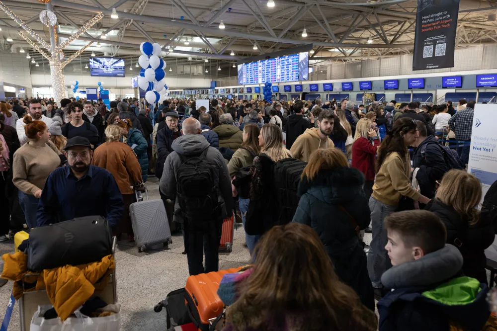 Zatvoren avionski saobraćaj iznad Grčke