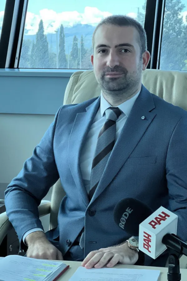 Александар Нишавић 