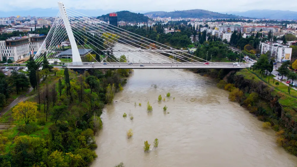 Morača dostigla nivo od gotovo 11 metara, ugrožen apsolutni rekord