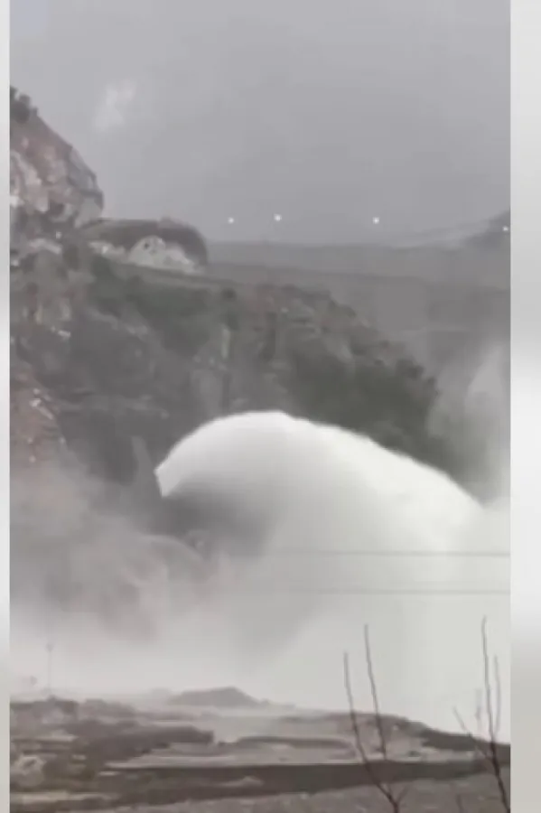 (VIDEO) Otvorena brana u Albaniji, očekuje se porast nivoa Skadarskog jezera
