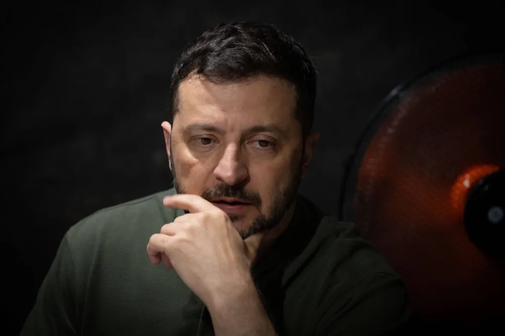 Zelenski: Tokom pregovora u Parizu o Ukrajini biće pokrenuta pitanja teritorija