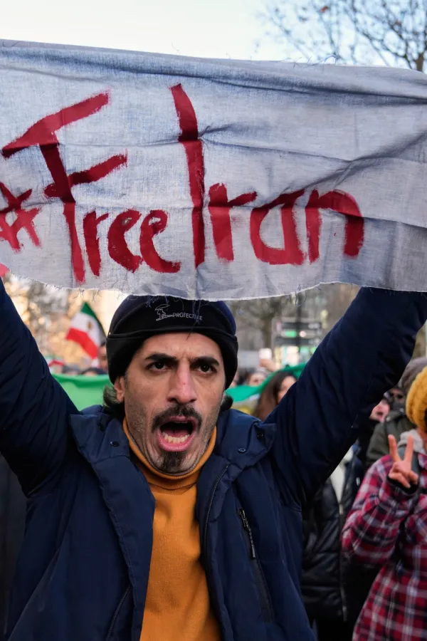 (VIDEO) Iran: Najmanje 65 mrtvih, vi&scaron;e od 2.300 građana uhap&scaron;eno