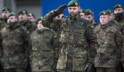 Kubilius: Evropskoj uniji potrebna vojna sila od 100.000 vojnika