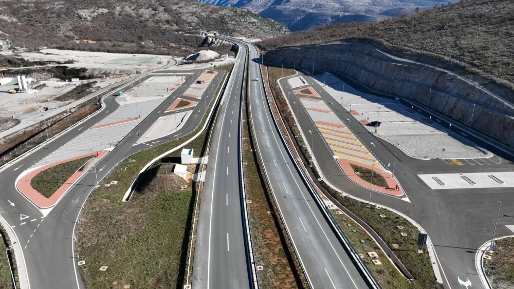 Za izgradnju puteva 97 miliona, za obnovu 55