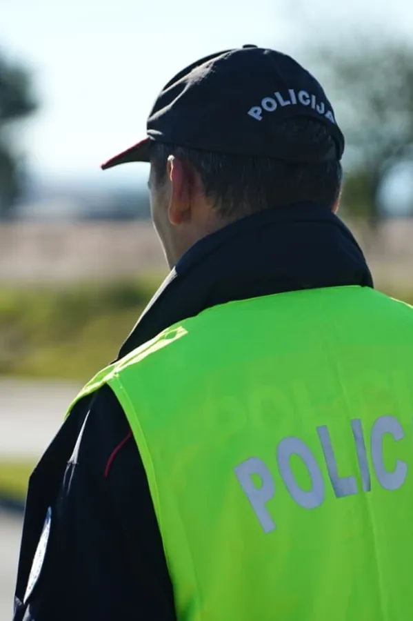 Tivat: Uhap&scaron;en ruski državljanin kod kojeg su pronađeni kokain i marihuana