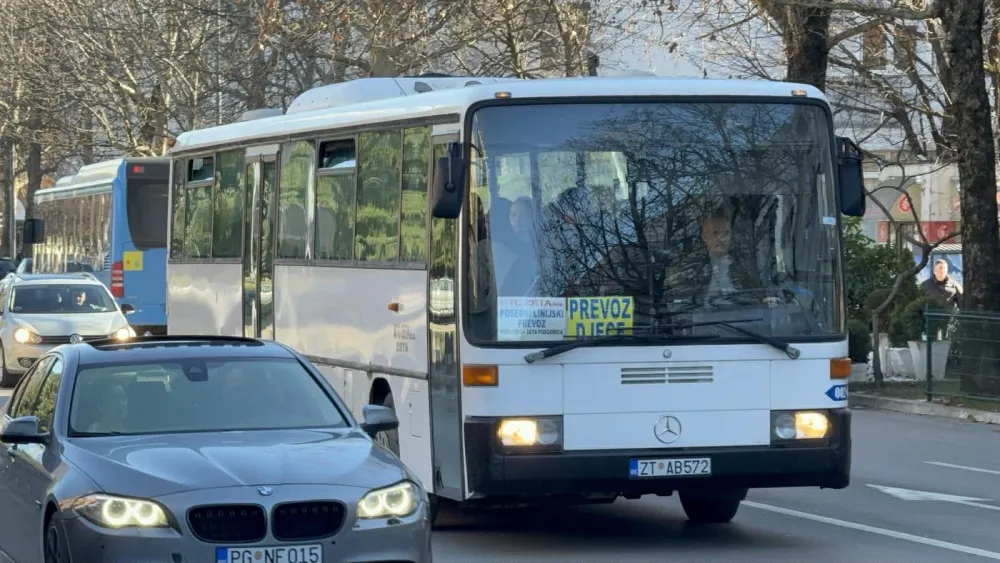 Prevoznik BLC "Zeta" ukida &scaron;kolski prevoz do Golubovaca