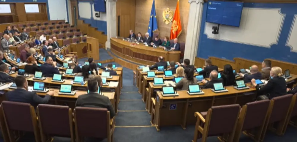 Skup&scaron;tina o neradnoj nedjelji 16. februara